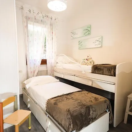 Апартаменты Ulivi Beth's House Бренцоне-суль-Гарда
